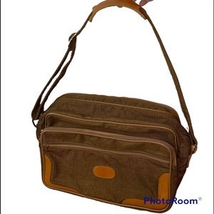 Pegasus VTG Brown Canvas with Leather Trim‎ Overnight Bag